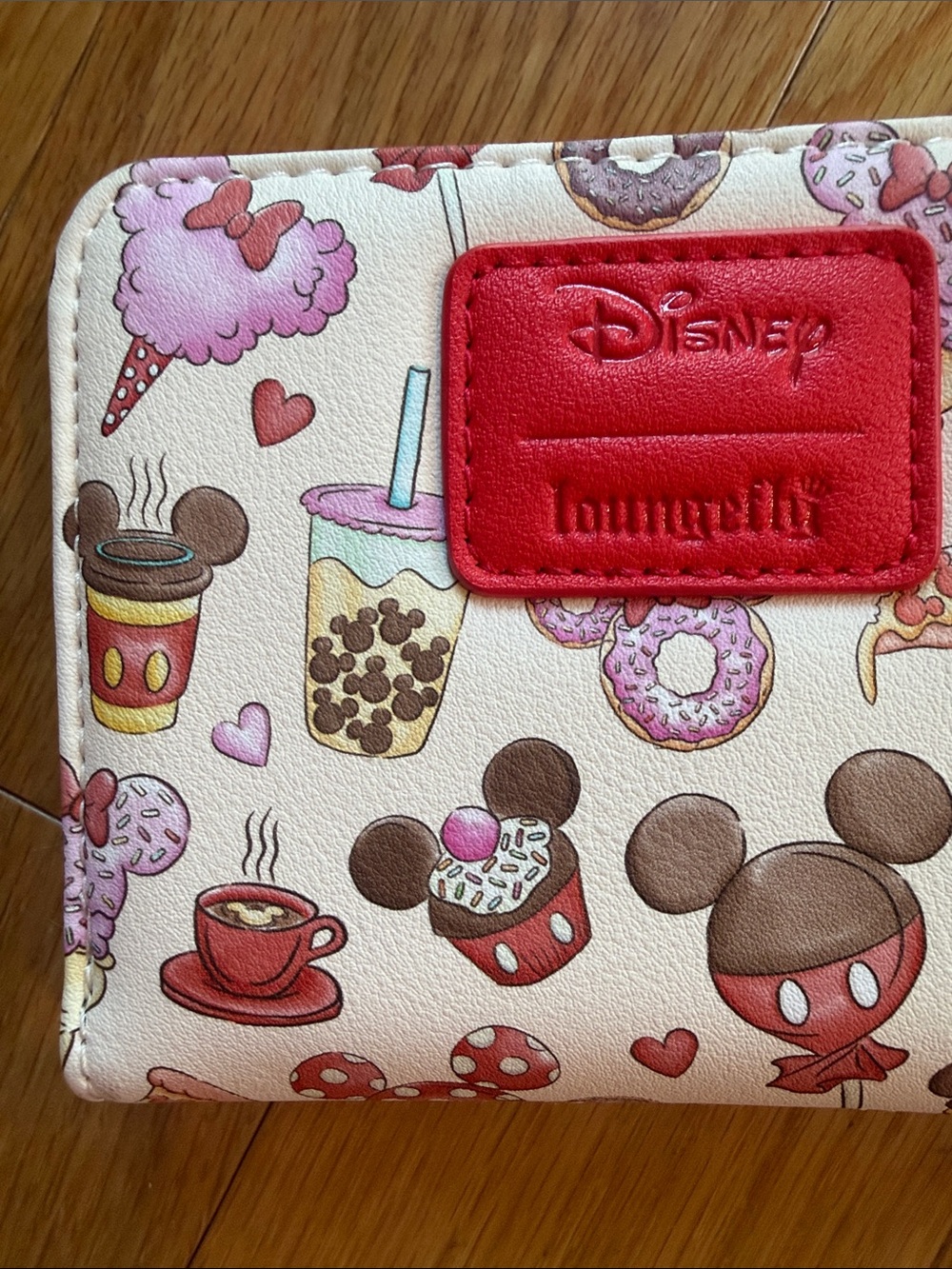 NWT Loungefly Mickey & Minnie Vday Treats Zip Wallet - Picture 5 of 5